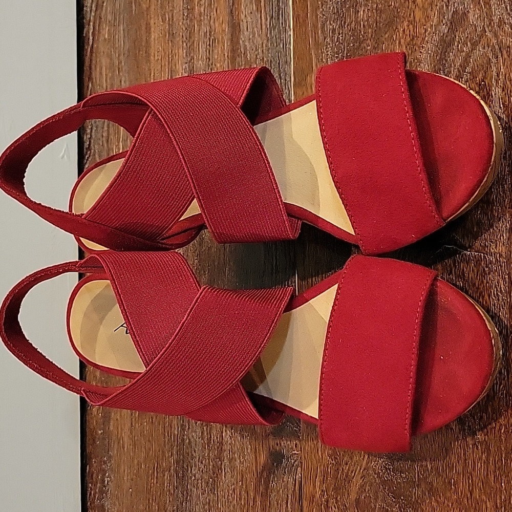 American Eagle Ryan Wedge Sandals - Picture 2 of 6